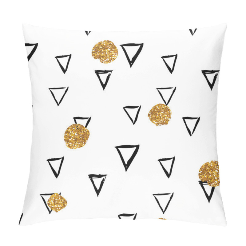 Personality  Geometric Pattern With Dots And Triangles Pillow Covers