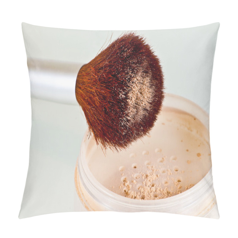 Personality  Brush And Container With Powder Pillow Covers