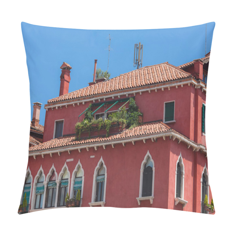 Personality  Typical Venetian Building Pillow Covers