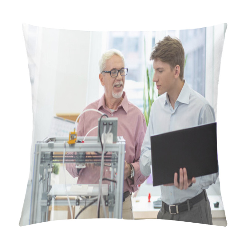 Personality  Senior Engineer Teaching How To Change 3D Printer Configurations Pillow Covers