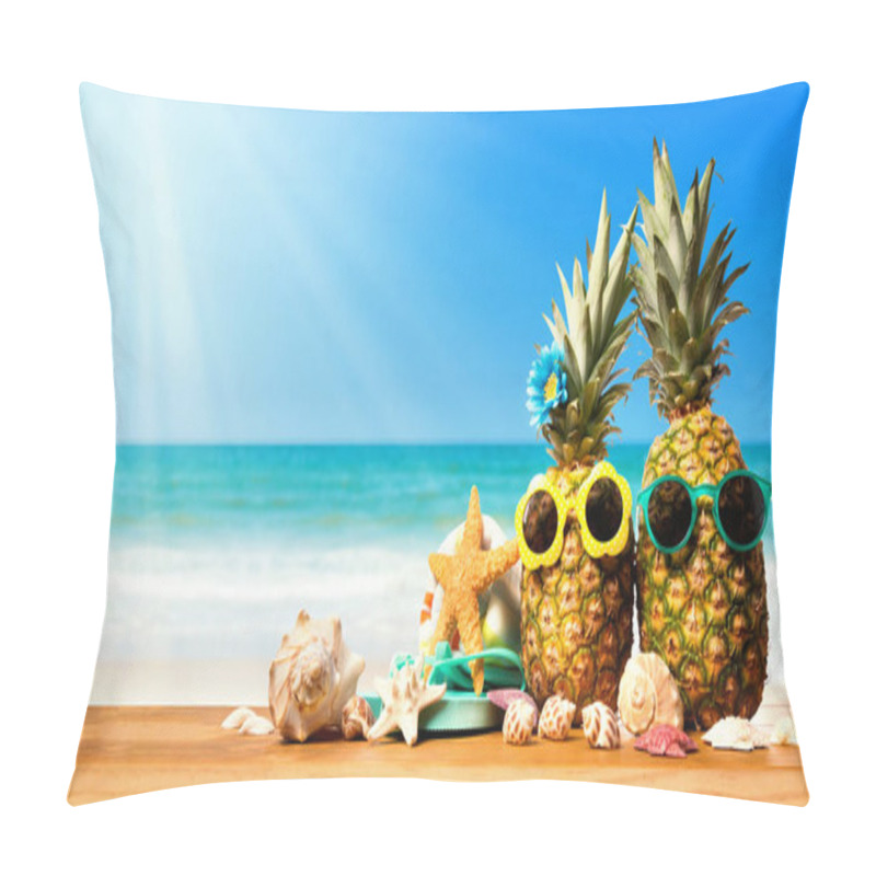 Personality  Pineapples With Starfish On The Beach Pillow Covers