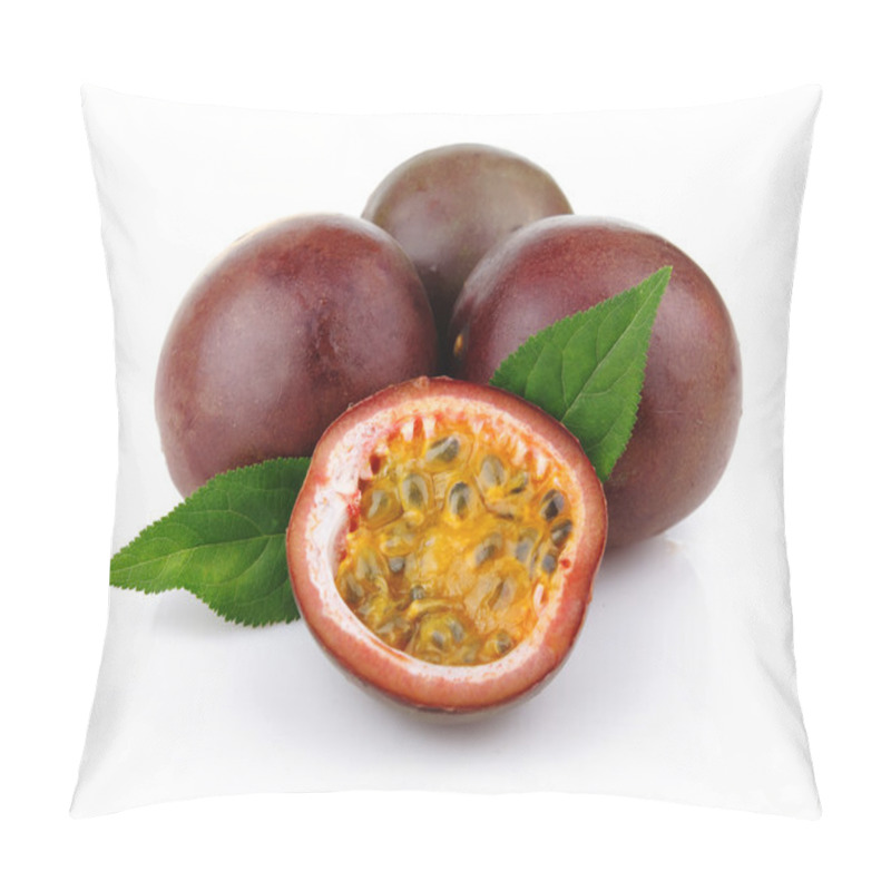 Personality  Fresh Passion Fruit With Green Leaves Isolated Pillow Covers