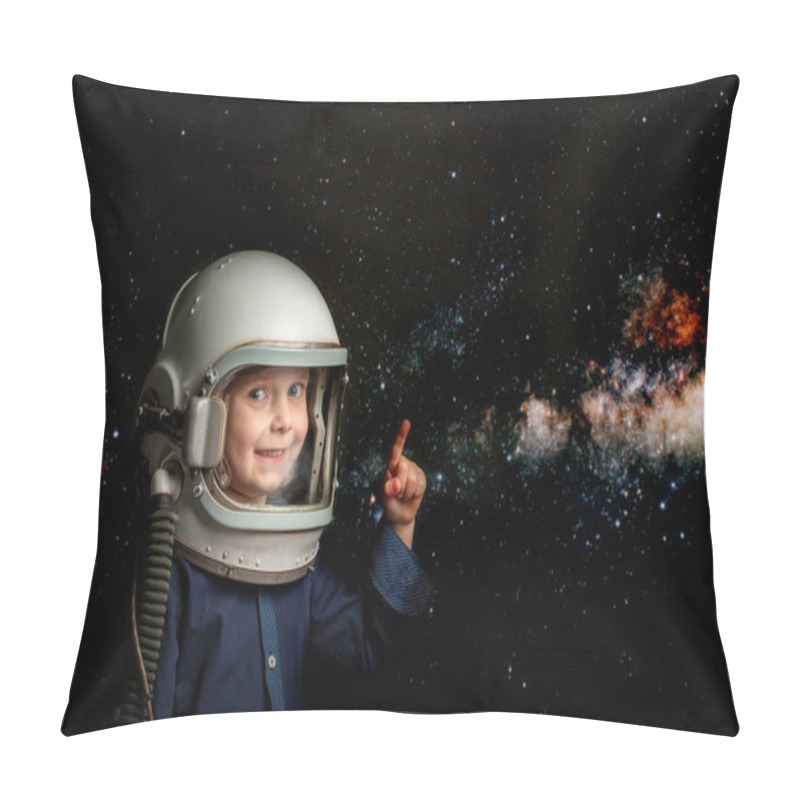 Personality  Small Child Wants To Fly An Airplane Wearing An Airplane Helmet Pillow Covers