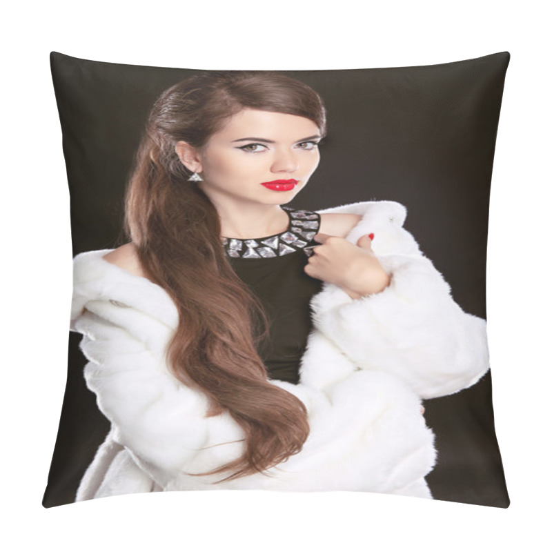 Personality  Beautiful Fashion Lady In Luxury Fur Coat And Elegant Black Dres Pillow Covers