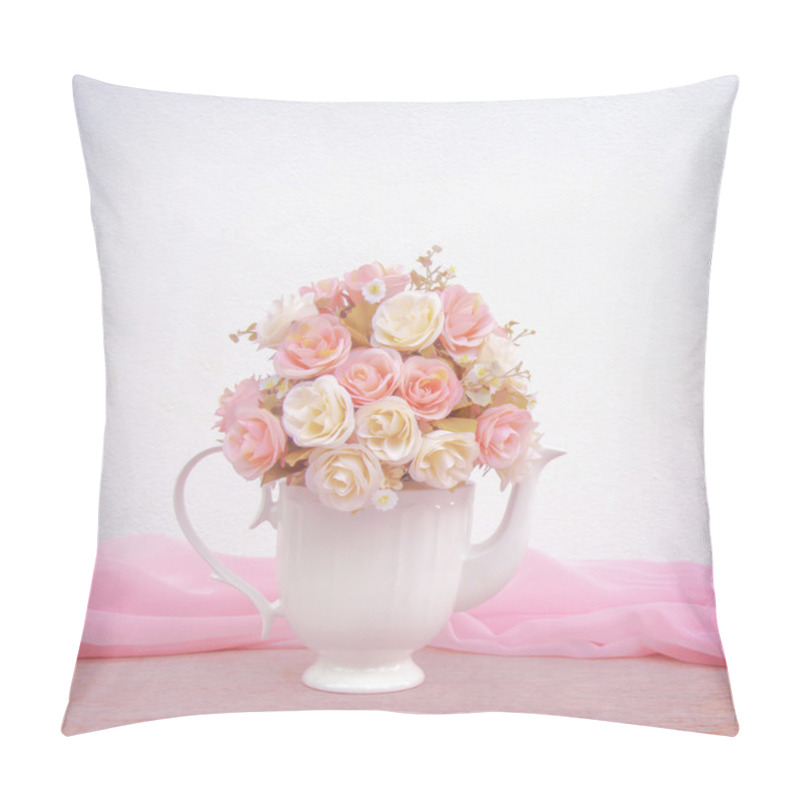 Personality  Romantic  A Bouquet Of Roses  On Wooden Table, Soft Pastel Tone  Pillow Covers