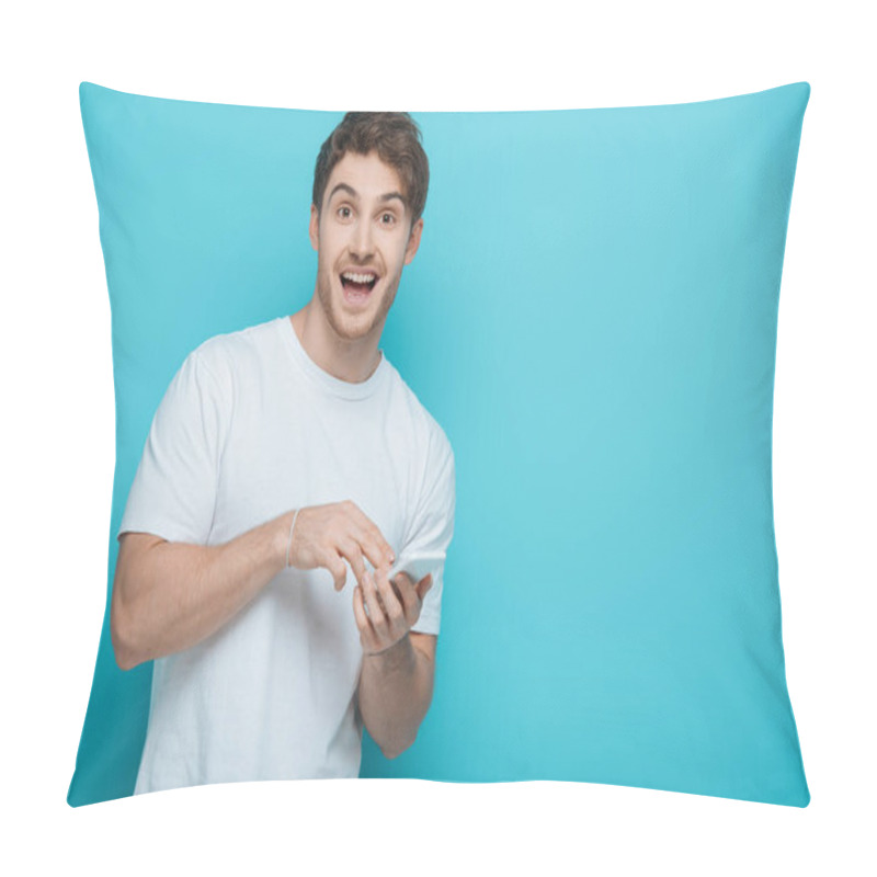 Personality  Excited Guy Looking At Camera While Chatting On Smartphone On Blue Background Pillow Covers