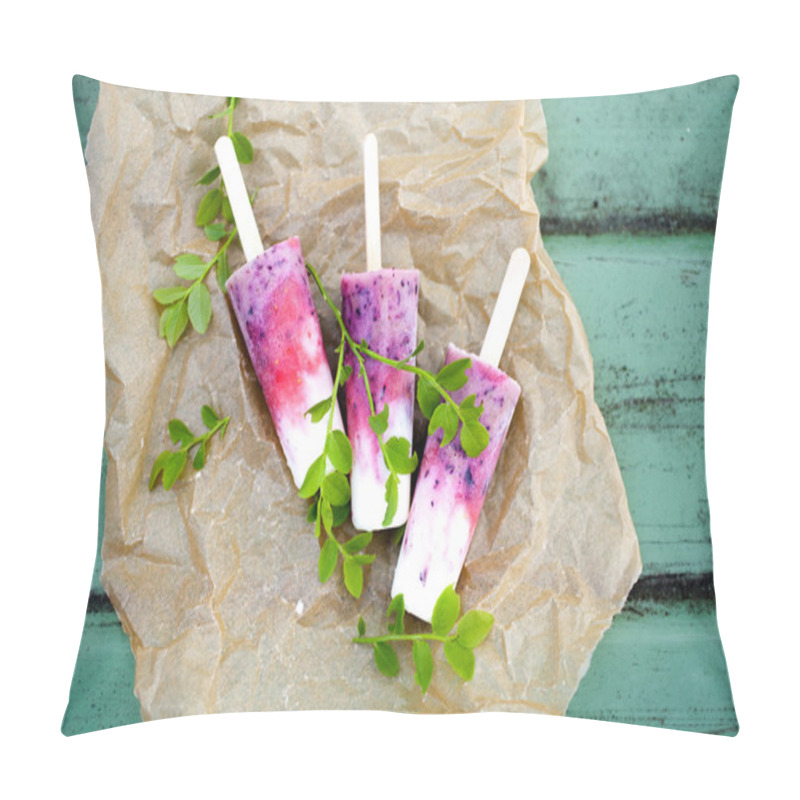 Personality  Popsicle With Fresh Berries Pillow Covers