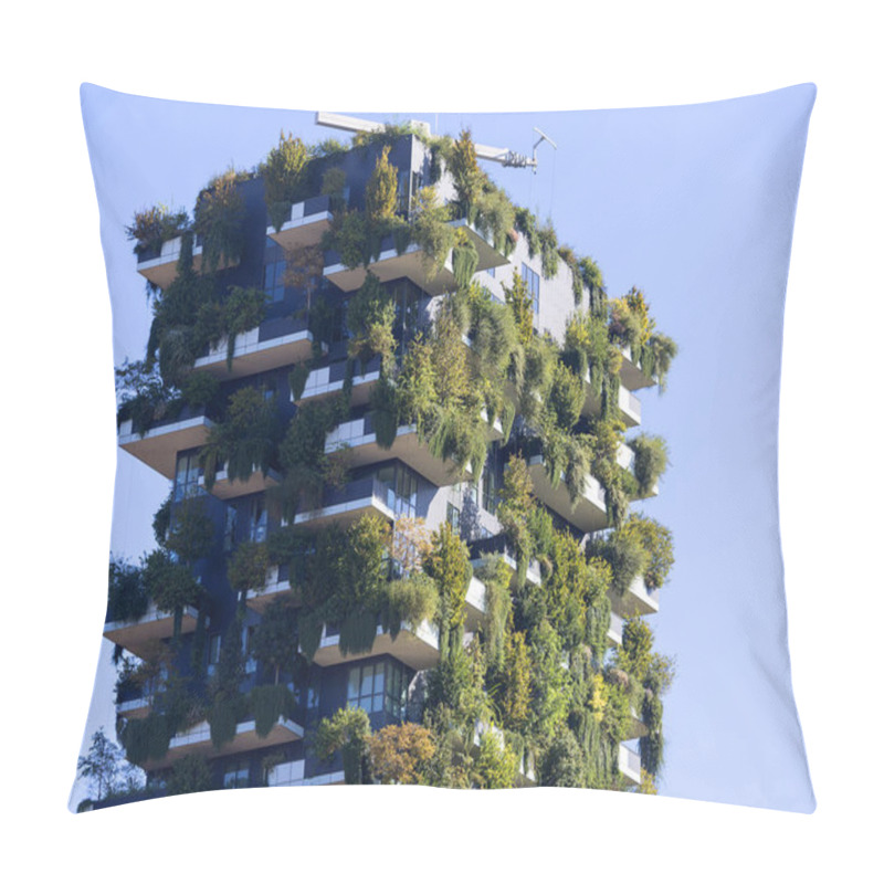 Personality  Vertical Forest (Bosco Verticale), Residential Tower In The Porta Nuova District With Trees On The Balconies, Milan, Italy Pillow Covers