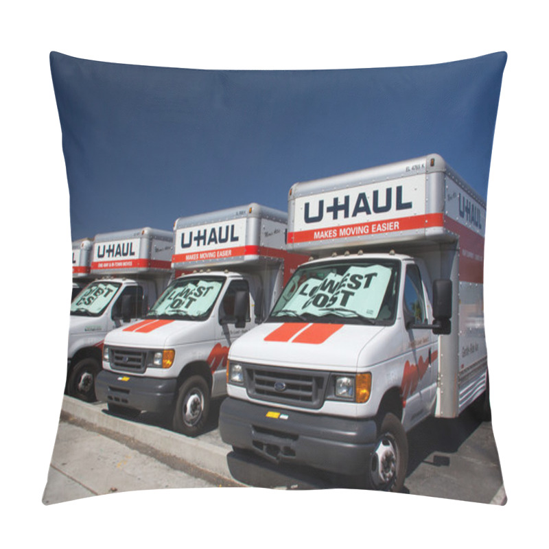 Personality  U-Haul Trucks Lined In A Row Pillow Covers