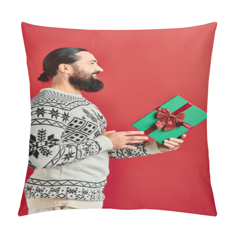 Personality  Side View, Happy Bearded Man In Winter Sweater With Ornament Holding Christmas Present On Red Pillow Covers