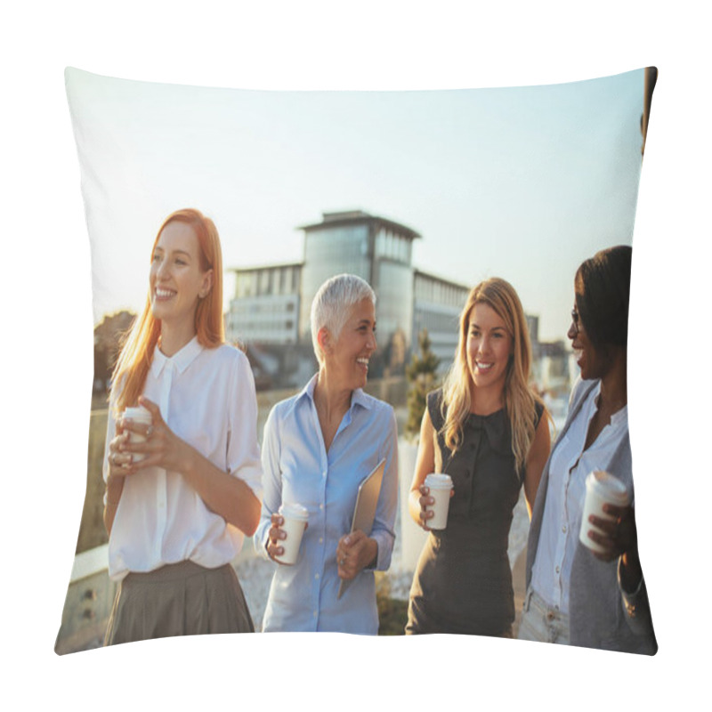 Personality  Group Of Businesswomen On The Rooftop Holding Paper Cups Laughing Pillow Covers