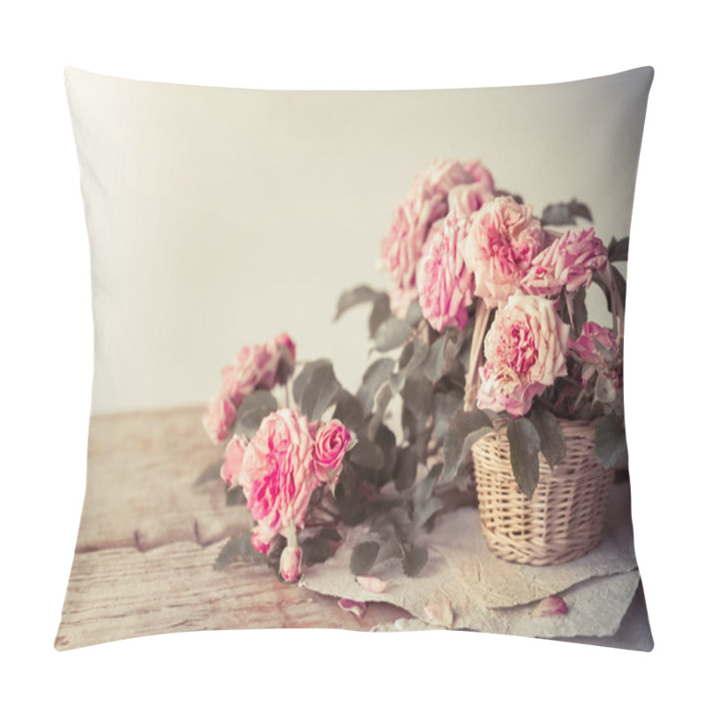 Personality  Pink Roses On Wooden Table Pillow Covers