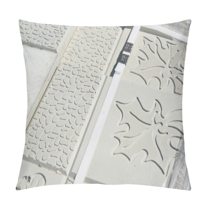 Personality  Pavement Tile With Pattern In The Form Of A Maple Leaf Pillow Covers