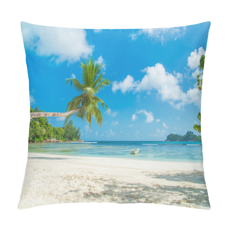 Personality  Tropical Beach Baie Lazare, Seychelles Pillow Covers