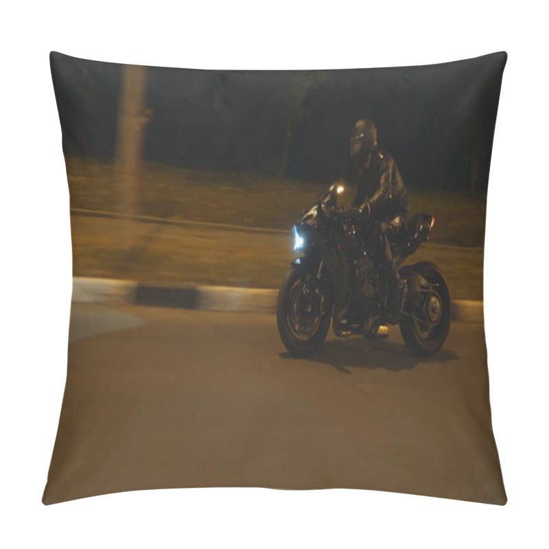 Personality  Man Riding Fast On Modern Black Sport Motorbike At Evening City Street. Motorcyclist Racing His Motorcycle On Night Empty Road. Guy Driving Bike With Headlight On. Concept Of Freedom. Side View. Pillow Covers