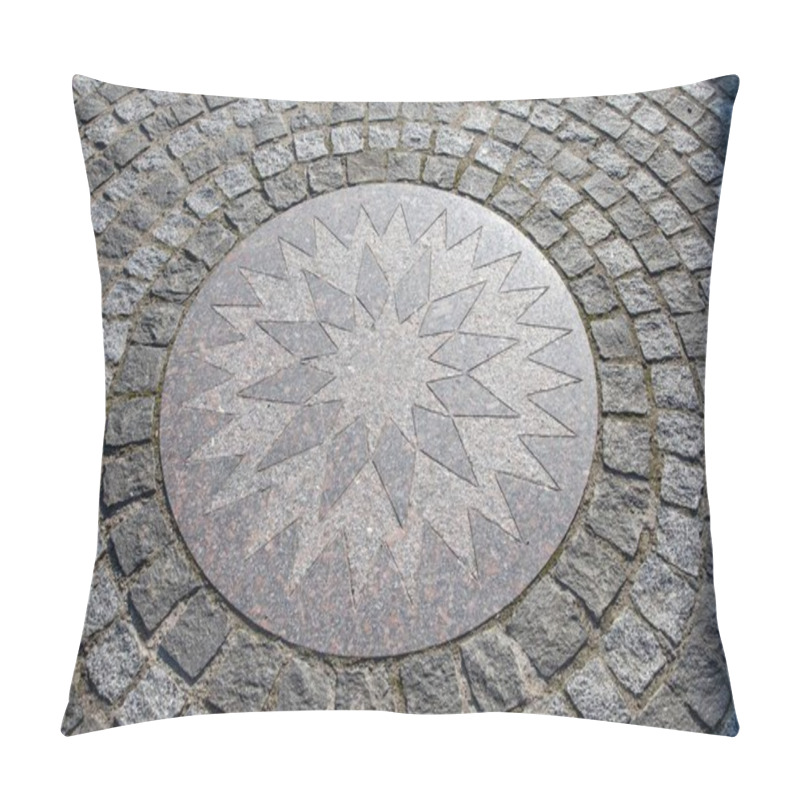 Personality  Decorative Stone Pavement With Radial Pattern And Central Star Design Pillow Covers