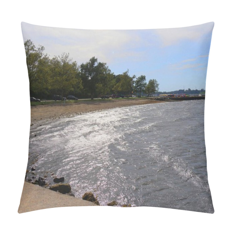 Personality  Newport, Rhode Island-September 2017: Riplles In The Water At A Beach Near The Newport Harbor. Pillow Covers