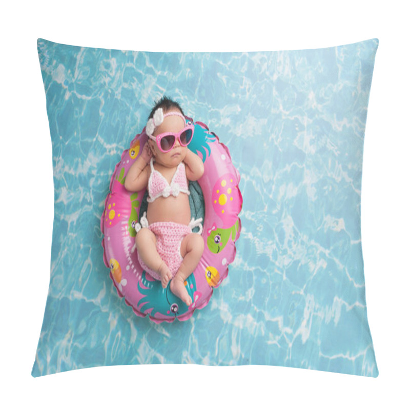 Personality  Newborn Baby Girl Wearing A Bikini And Sunglasses Pillow Covers