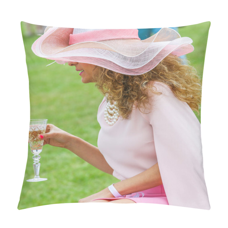 Personality  Elegant Woman Drinking With Her Beautiful Hat Pillow Covers