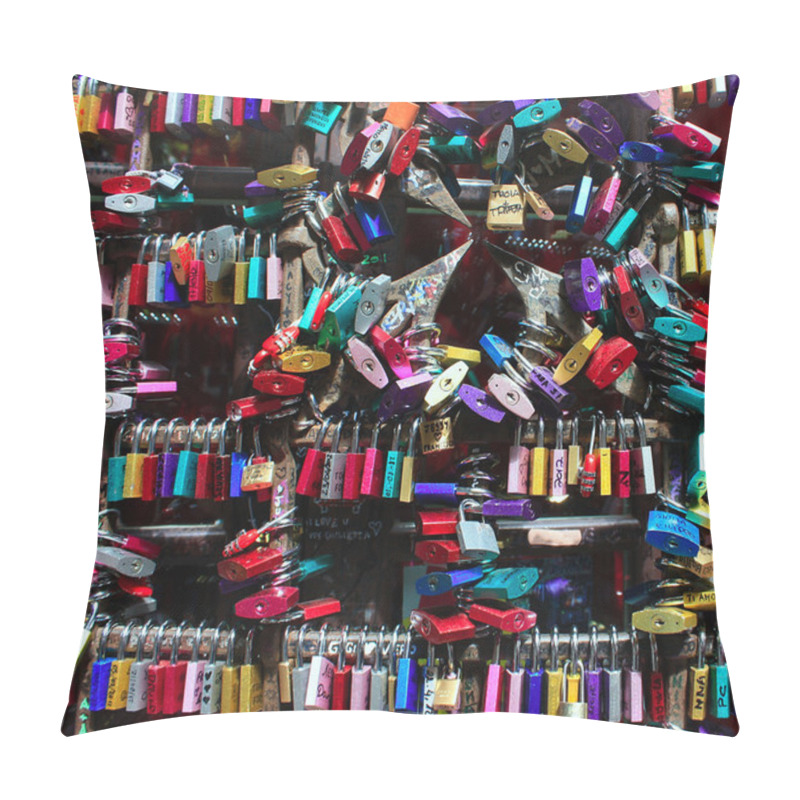 Personality  Love Locks Pillow Covers