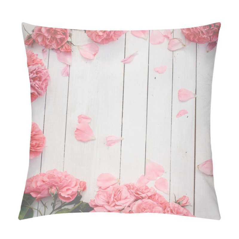 Personality  Romantic Pink Roses On White Wooden Background Pillow Covers