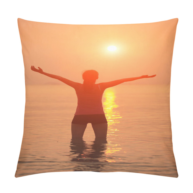 Personality  Woman Open Arms Pillow Covers