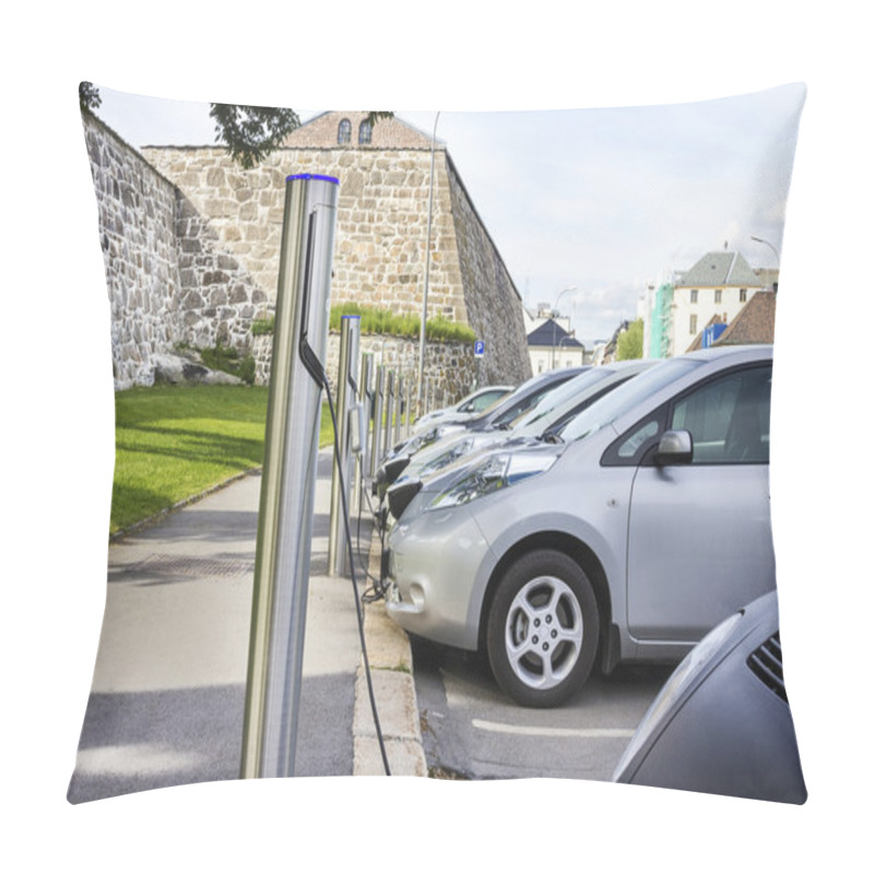 Personality  Electric Car Plugged In To Electricity Pillow Covers