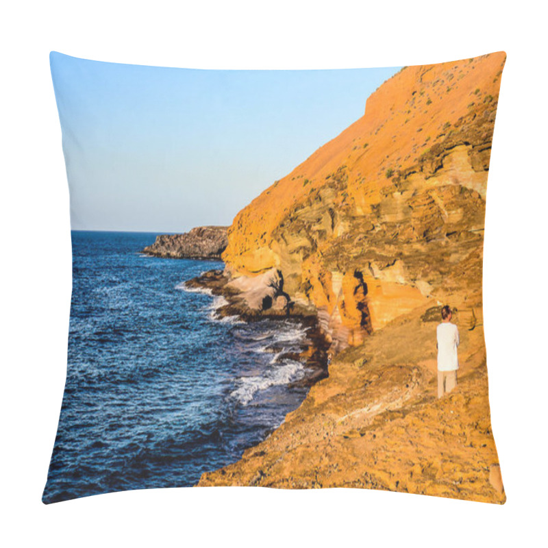 Personality  Photo Picture Of The Beautiful Ocean Coast's View Pillow Covers