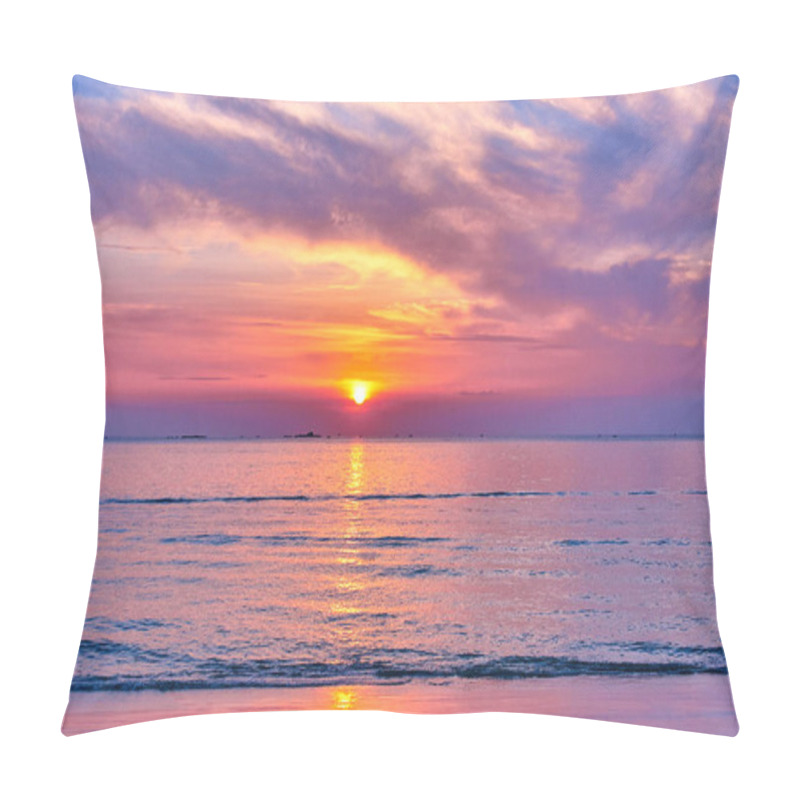 Personality  Idyllic Sunset Ocean Bay View Pillow Covers