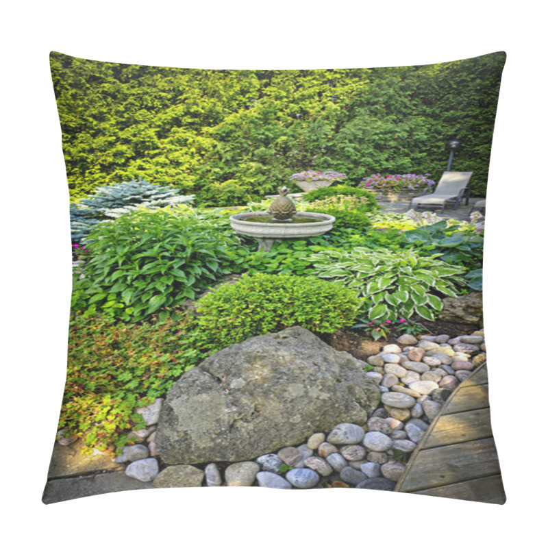 Personality  Lush Landscaped Garden Pillow Covers