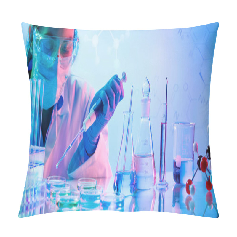 Personality  Chemistry Laboratory - Woman With Pipettes And Test Tubes Pillow Covers