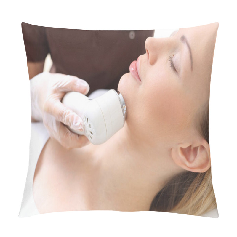 Personality  Ultrasound Infrared Light Cosmetic Treatment For The Face Pillow Covers