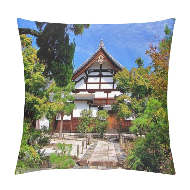 Personality  A Serene Photograph Of A Traditional Japanese Temple Surrounded By Lush Greenery And A Beautifully Landscaped Zen Garden. A Tranquil Stone Path Leads Through The Garden, Creating A Peaceful And Harmonious Atmosphere. Pillow Covers