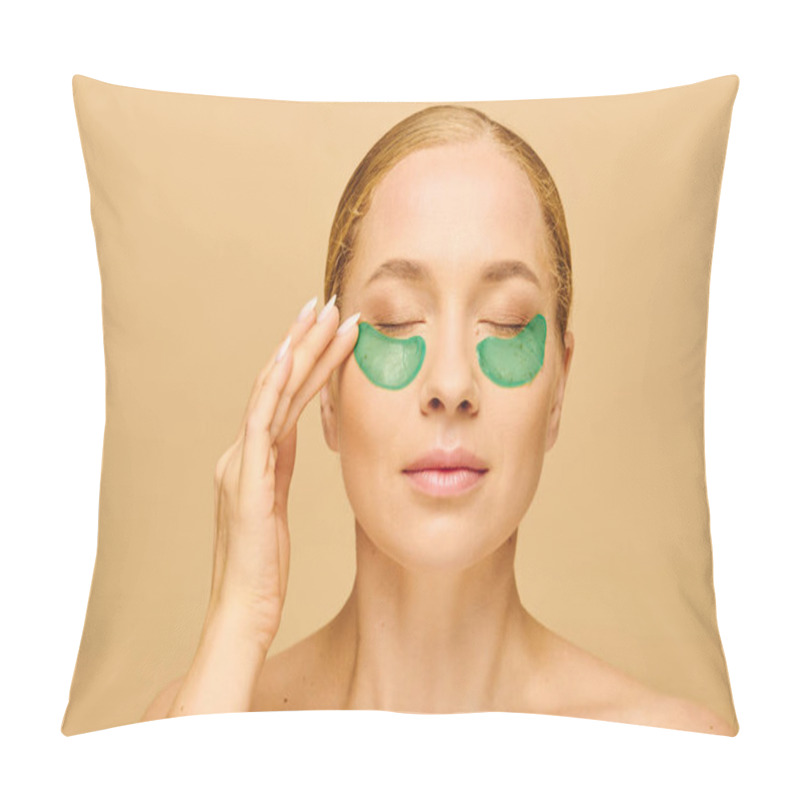 Personality  A Young Plus Size Woman Enjoys Self Care, Applying Green Patches Under Her Eyes. Pillow Covers