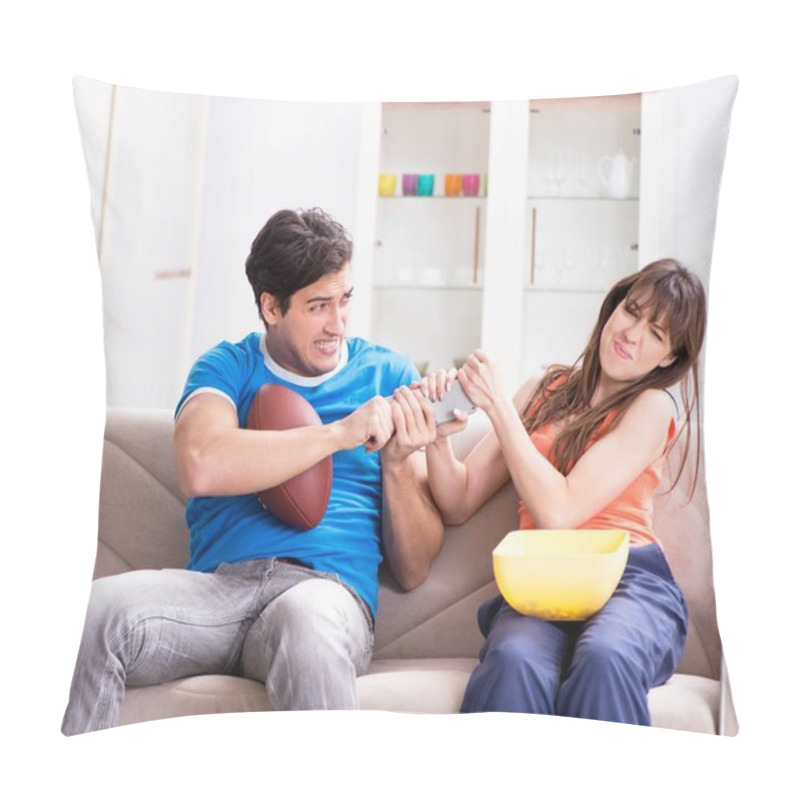 Personality  Man Watching Americal Football With His Wife Pillow Covers