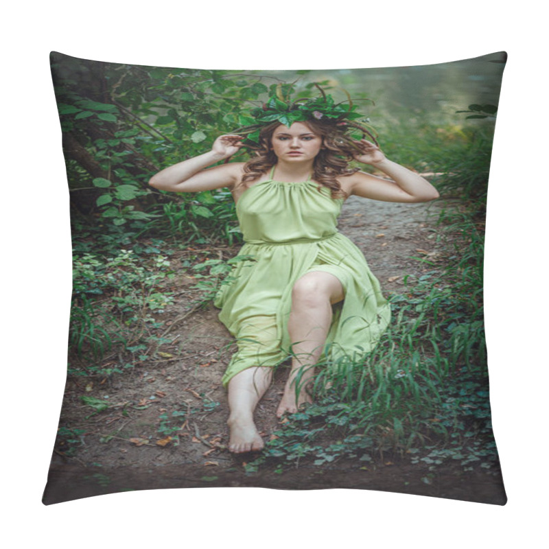 Personality  Beautiful Young Woman In A Green Dress And A Wreath In A Sunny Forest. Ceremony On Midsummer Or Earth Day. Idea And Concept Of Perfume, Fairy Tales And Happiness Pillow Covers