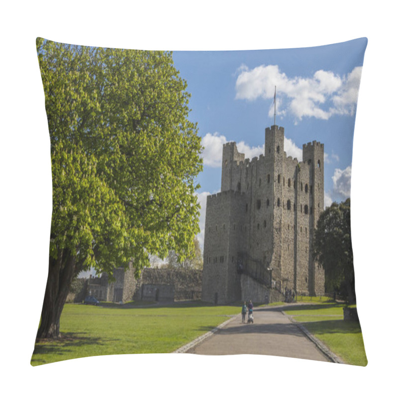 Personality  Rochester Castle In Kent, UK Pillow Covers