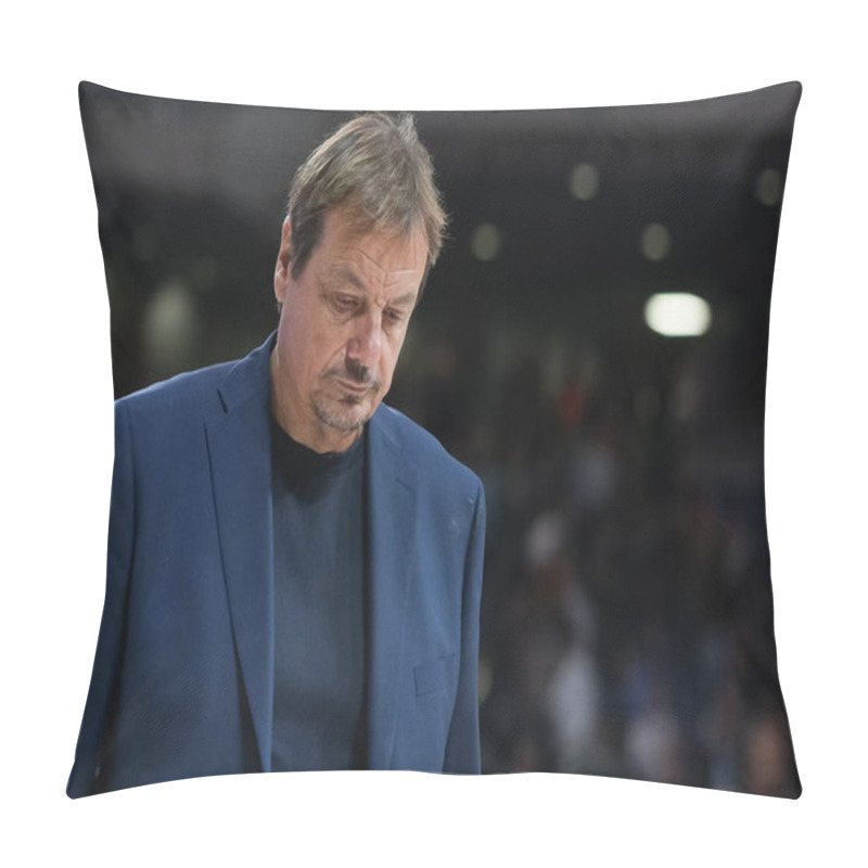 Personality  Ergin Ataman  Of Panathinaikos During The Turkish Airlines EuroLeague Regular  Match Between Real Madrid And Panathinaikos  Athens At WiZink  On October 17 2024 In Madrid Spain Pillow Covers