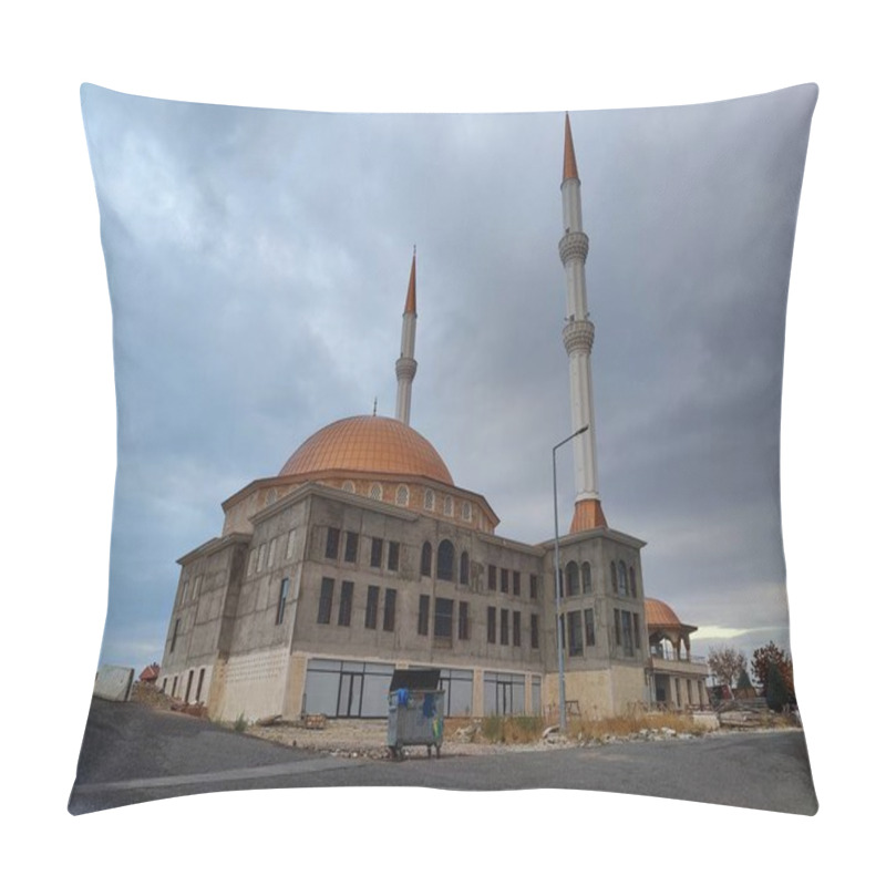 Personality  Turkiye, November 15, 2024, Majestic Mosque Under Stormy Skies: A Serene Symbol Of Faith And Resilience Standing Tall Against Dark Clouds, With Twin Minarets Reaching For The Heavens. Pillow Covers