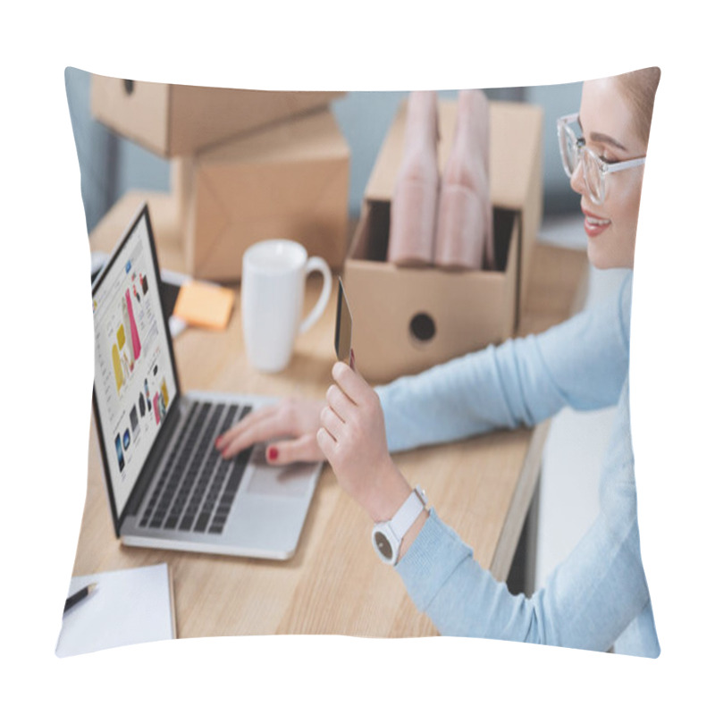 Personality  Selective Focus Of Woman With Credit Card In Hand Looking At Laptop Screen At Table Pillow Covers