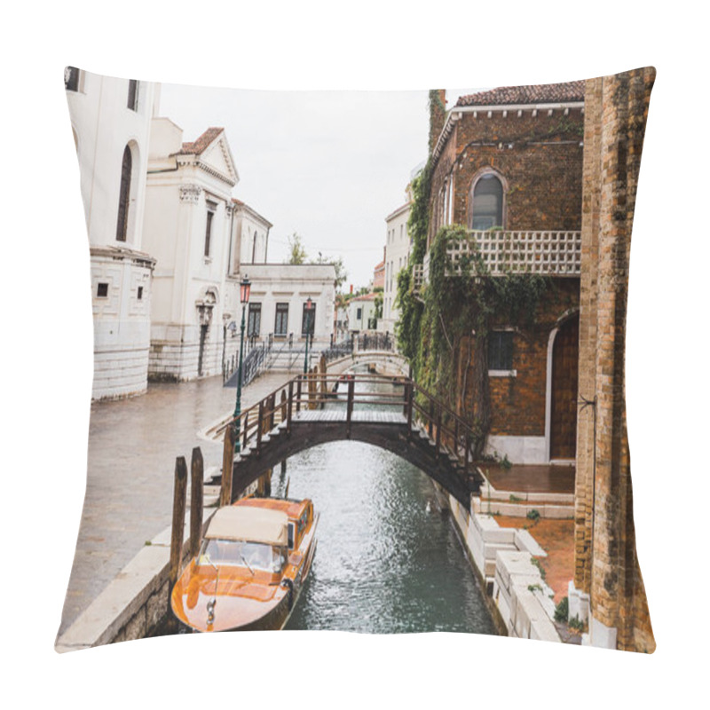 Personality  Motor Boat Near Bridge And Ancient Buildings In Venice, Italy  Pillow Covers