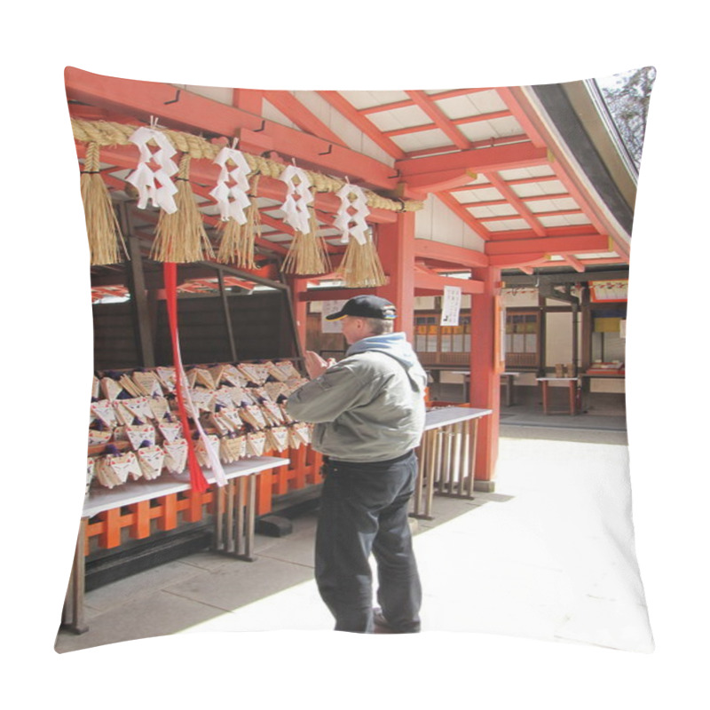 Personality  JAPAN-KYOTO-INARI Pillow Covers