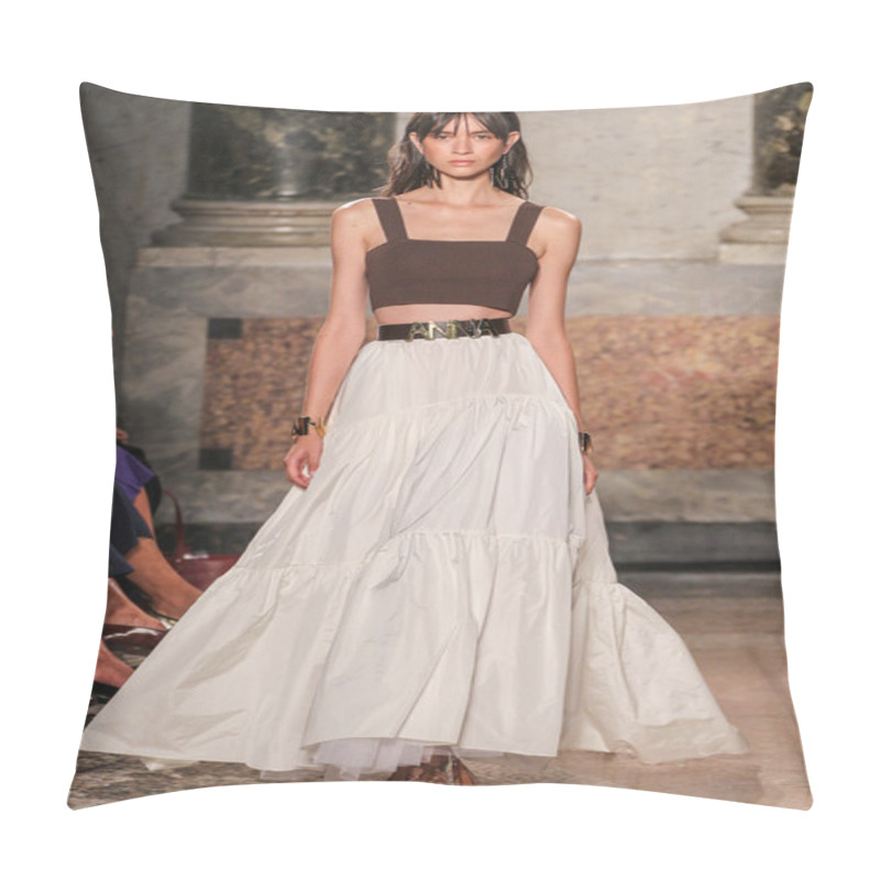 Personality  Blugirl Fashion Show Pillow Covers