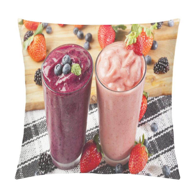 Personality  Fresh Blueberry And Strawberry Smoothie Pillow Covers