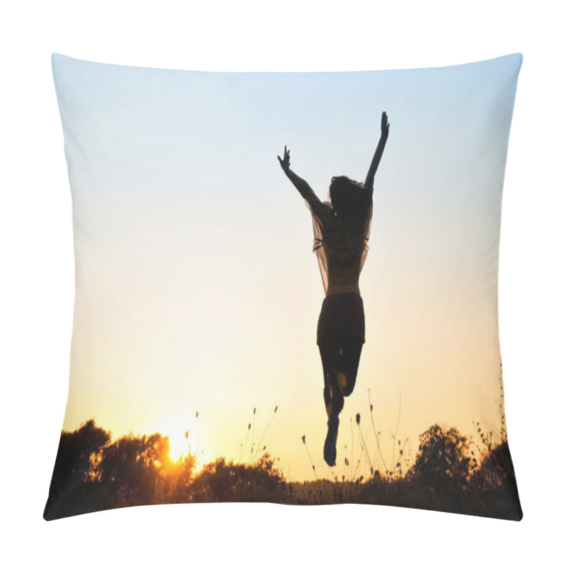 Personality  Silhouette Of Unrecognizable Person Jumping Over Sunset Pillow Covers