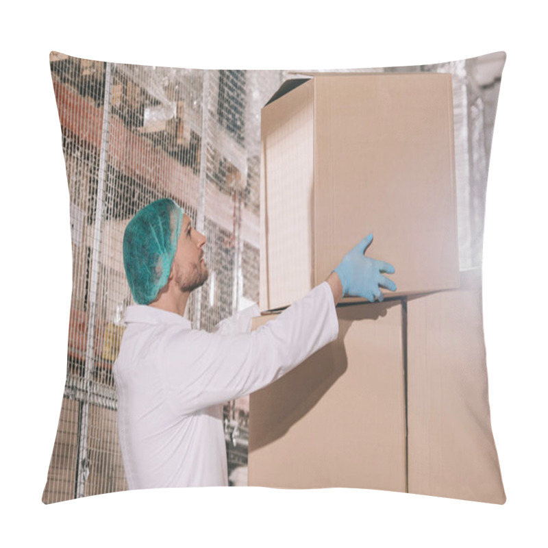 Personality  Storekeeper In White Coat And Hairnet Taking Cardboard Box In Warehouse Pillow Covers