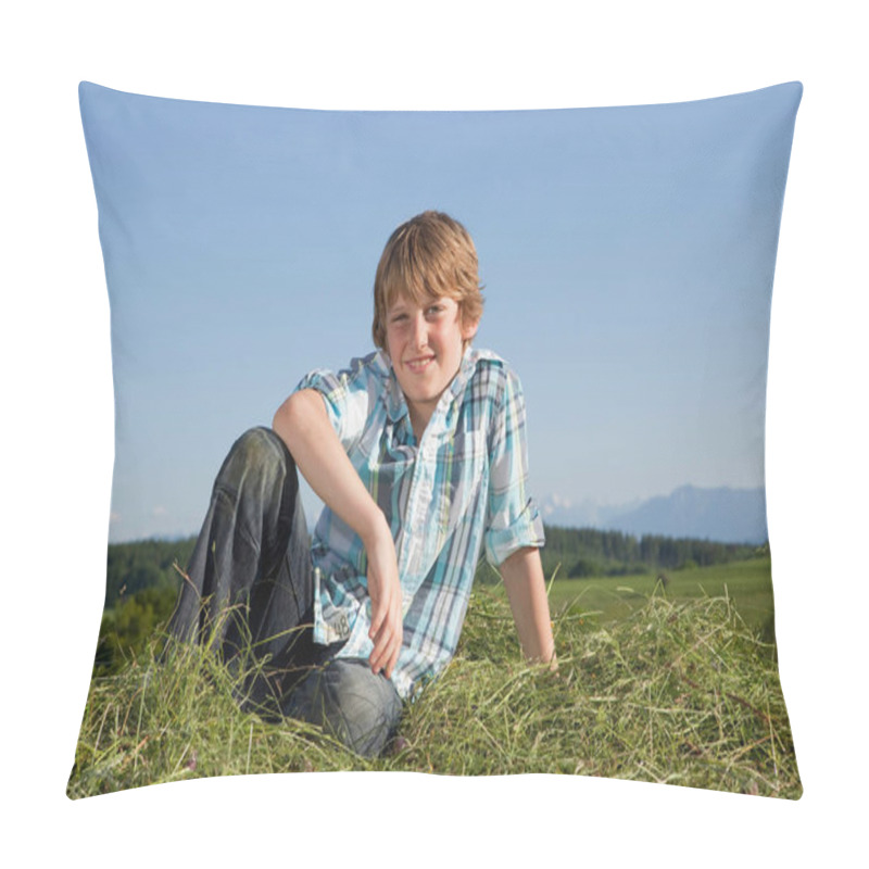 Personality  Boy Sitting In Grass Pillow Covers