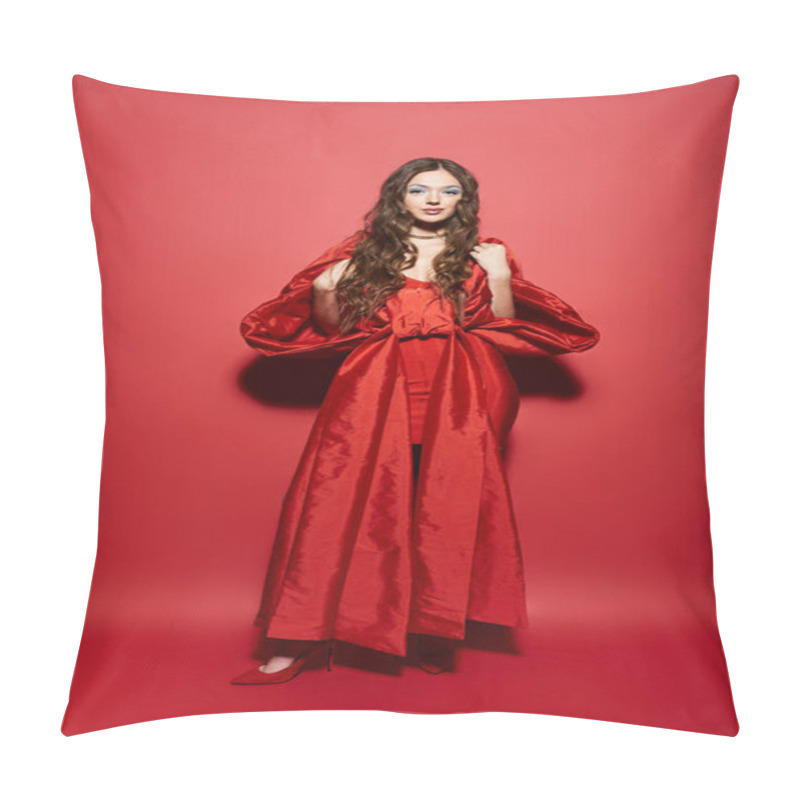 Personality  The Elegant Young Woman In A Bold Red Outfit Stands Confidently, Showcasing Her Stylish Flair. Pillow Covers