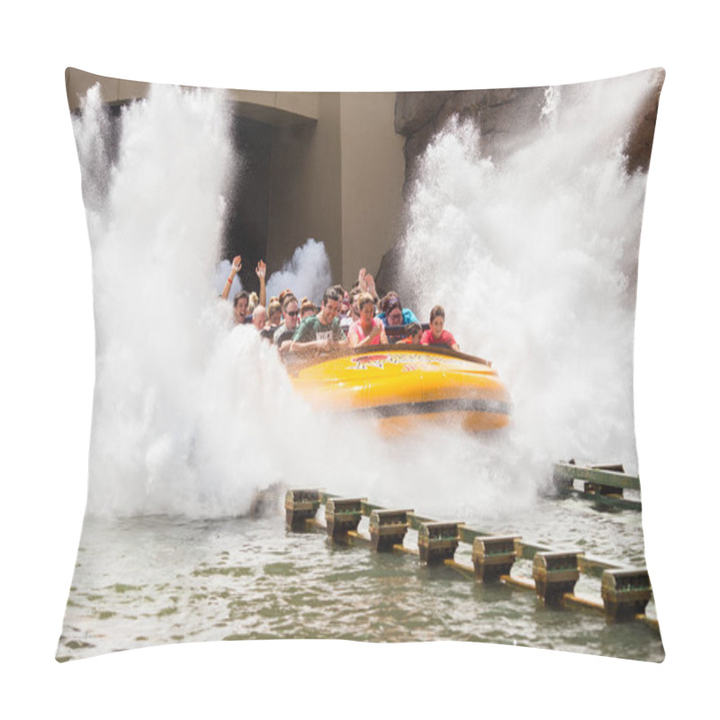 Personality  People Having Fun At Jurassic Park River Adventure At Universal Orlando Resort In Orlando, Florida, USA Pillow Covers