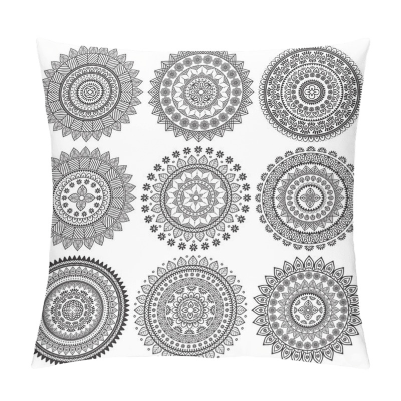 Personality  Mandalas. Round Ornament Pattern Pillow Covers